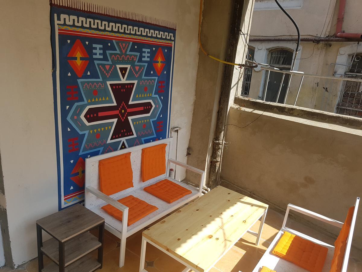 Konka Apartment Tbilisi Buitenkant foto