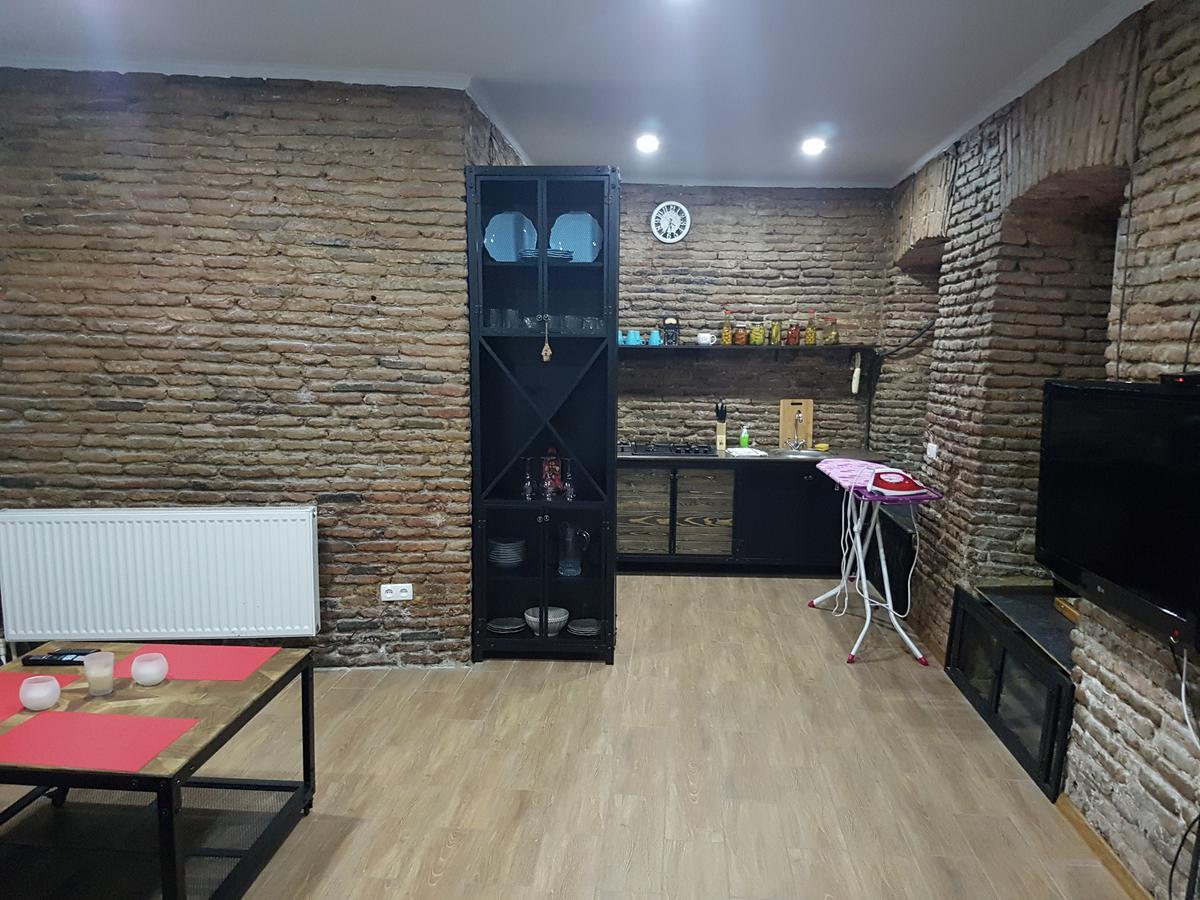 Konka Apartment Tbilisi Buitenkant foto