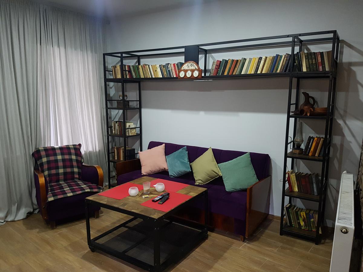 Konka Apartment Tbilisi Buitenkant foto